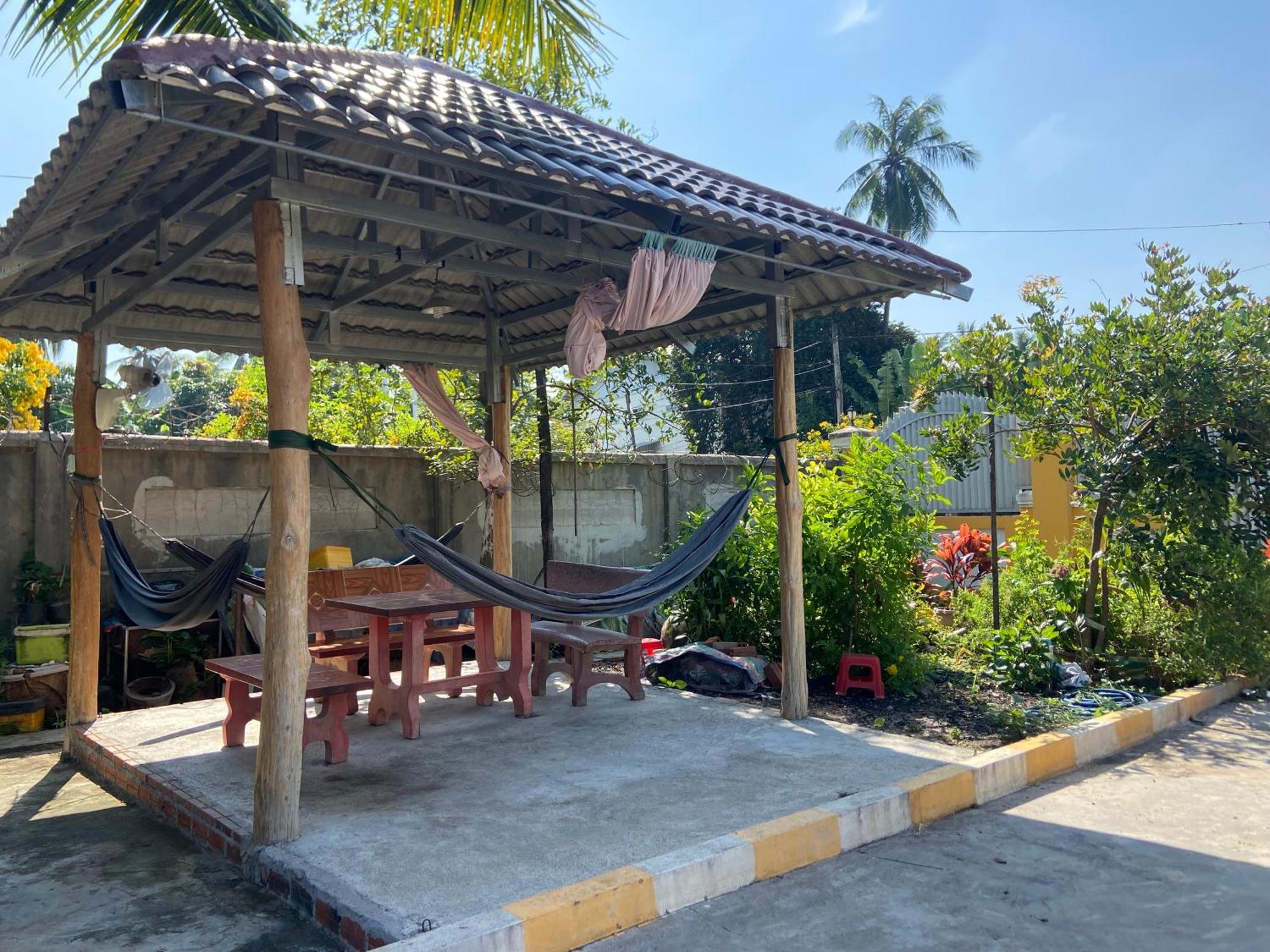 Lazy Mango Home Stay Phum Pouth ma Srei Exterior photo
